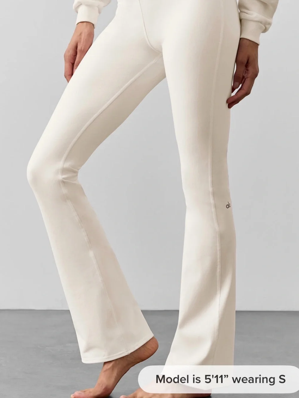 Alo airbrush high-waist bootcut legging (regular) ivory